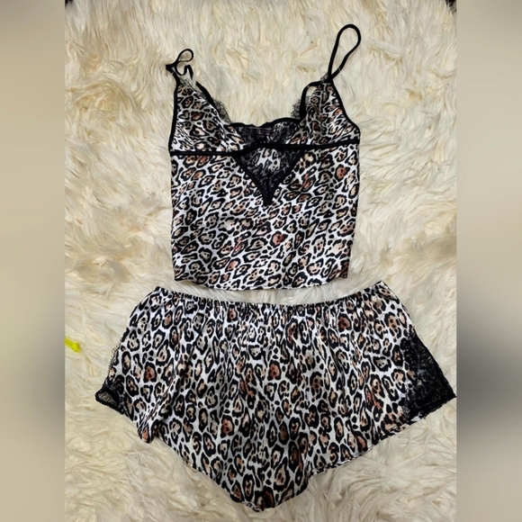 Victoria secret leopard Print Lace Trim Sleepwear Set - Picture 1 of 3